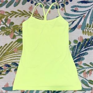 💛Lululemon Power Y tank size 6 in Ray💛